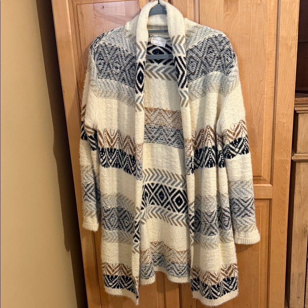 Cozy Geometric Patterned Cardigan Sweater Boutique